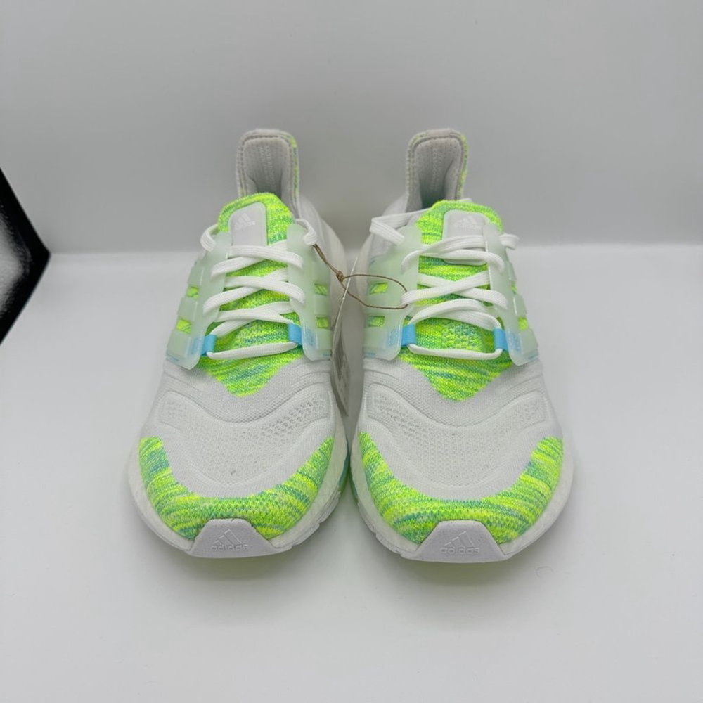 Adidas Ultraboost 22 Womens Size 7.5 White Bliss Blue Yellow GX5926 brand new - Picture 4 of 5